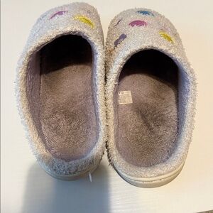 Women’s Well Worn Well loved Slippers Dirty Size 7-8